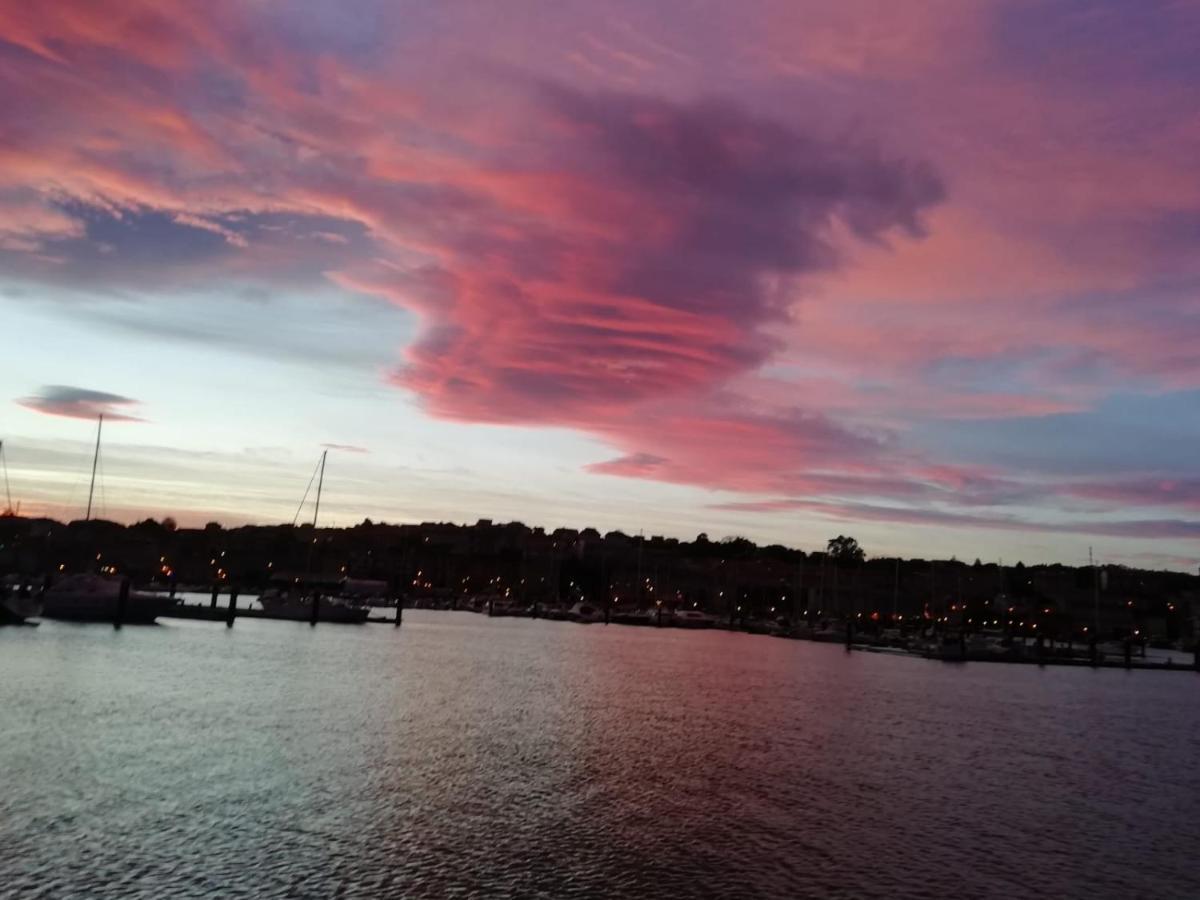 Apartamento La Barrosa Sada Exteriör bild